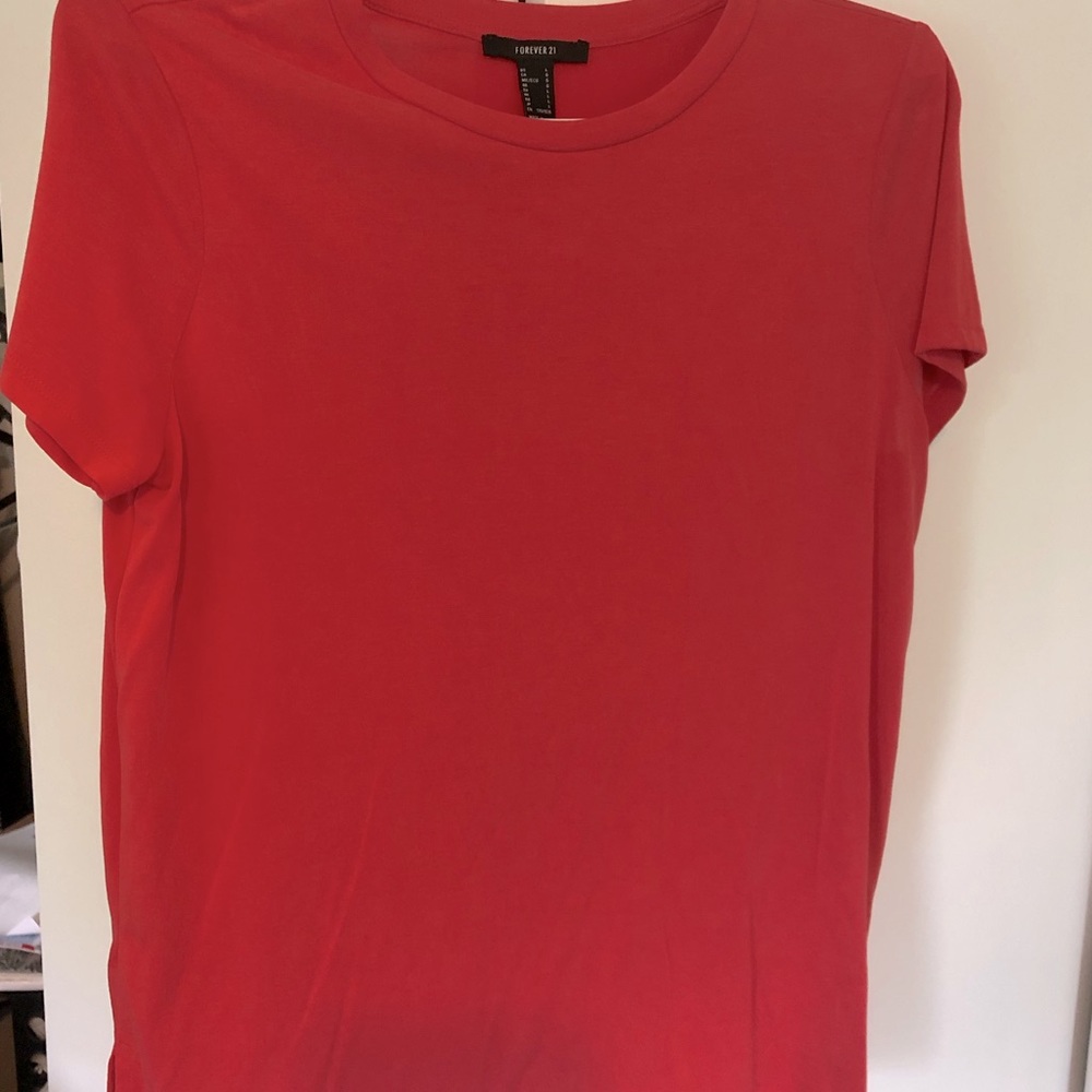 Forever21 short sleeve tshirt. Red